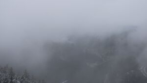 Dieses Bild zeigt eine Webcam-Aufnahme vom Achertal, aufgenommen am Montag, den 24.11.2025 um 15:20 Uhr. Die Temperatur betrug 0.4°C.