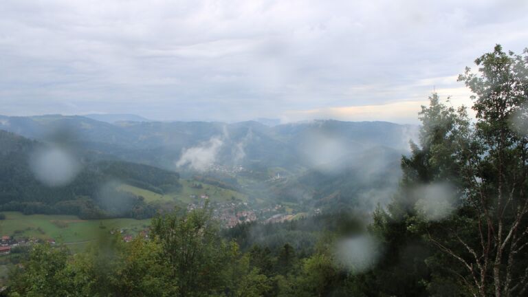 Dieses Bild zeigt eine Webcam-Aufnahme vom Achertal, aufgenommen am Mittwoch, den 16.09.2026 um 15:00 Uhr. Die Temperatur betrug 12.5°C.