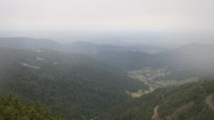 Dieses Bild zeigt eine Webcam-Aufnahme vom Achertal, aufgenommen am Mittwoch, den 16.07.2025 um 08:10 Uhr. Die Temperatur betrug 12.4°C.