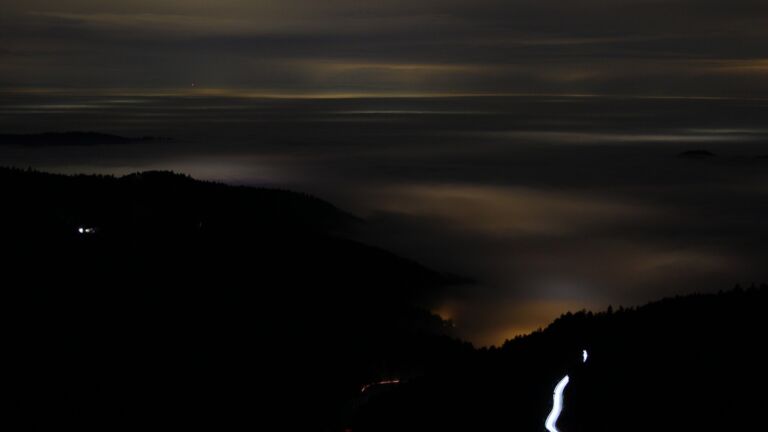 Dieses Bild zeigt eine Webcam-Aufnahme vom Achertal, aufgenommen am Montag, den 22.12.2025 um 06:40 Uhr. Die Temperatur betrug 6.9°C.