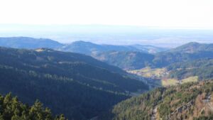 Dieses Bild zeigt eine Webcam-Aufnahme vom Achertal, aufgenommen am Dienstag, den 09.12.2025 um 13:40 Uhr. Die Temperatur betrug 10.7°C.