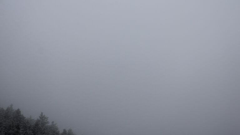 Dieses Bild zeigt eine Webcam-Aufnahme vom Achertal, aufgenommen am Montag, den 17.11.2025 um 09:10 Uhr. Die Temperatur betrug -0.4°C.