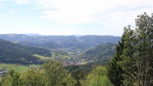 Dieses Bild zeigt eine Webcam-Aufnahme vom Achertal, aufgenommen am Samstag, den 19.09.2026 um 13:40 Uhr. Die Temperatur betrug 21.6°C.