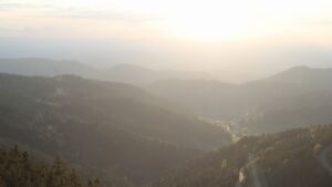 Dieses Bild zeigt eine Webcam-Aufnahme vom Achertal, aufgenommen am Donnerstag, den 16.04.2026 um 19:40 Uhr. Die Temperatur betrug 12.6°C.