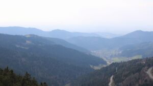 Dieses Bild zeigt eine Webcam-Aufnahme vom Achertal, aufgenommen am Montag, den 23.03.2026 um 15:40 Uhr. Die Temperatur betrug 8.4°C.