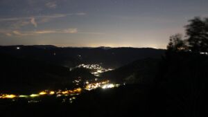 Dieses Bild zeigt eine Webcam-Aufnahme vom Achertal, aufgenommen am Freitag, den 25.09.2026 um 06:00 Uhr. Die Temperatur betrug 10.5°C.