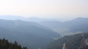 Dieses Bild zeigt eine Webcam-Aufnahme vom Achertal, aufgenommen am Sonntag, den 22.03.2026 um 15:40 Uhr. Die Temperatur betrug 6.5°C.