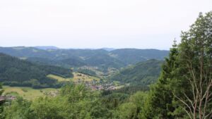 Dieses Bild zeigt eine Webcam-Aufnahme vom Achertal, aufgenommen am Montag, den 08.06.2026 um 12:30 Uhr. Die Temperatur betrug 22.1°C.