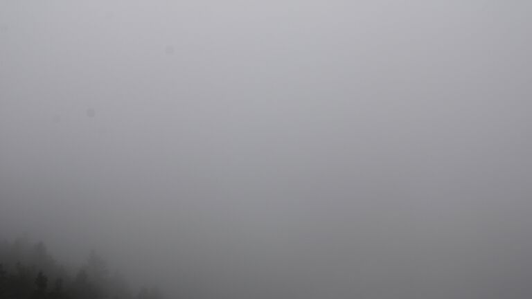 Dieses Bild zeigt eine Webcam-Aufnahme vom Achertal, aufgenommen am Samstag, den 30.08.2025 um 10:10 Uhr. Die Temperatur betrug 9.8°C.