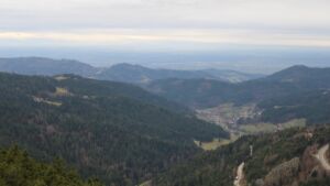 Dieses Bild zeigt eine Webcam-Aufnahme vom Achertal, aufgenommen am Mittwoch, den 10.12.2025 um 11:30 Uhr. Die Temperatur betrug 6.2°C.