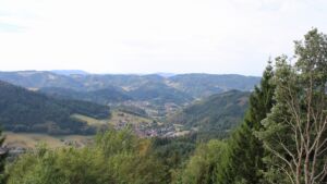 Dieses Bild zeigt eine Webcam-Aufnahme vom Achertal, aufgenommen am Montag, den 24.08.2026 um 12:20 Uhr. Die Temperatur betrug 20.5°C.