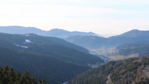 Dieses Bild zeigt eine Webcam-Aufnahme vom Achertal, aufgenommen am Donnerstag, den 22.01.2026 um 14:30 Uhr. Die Temperatur betrug 7.4°C.