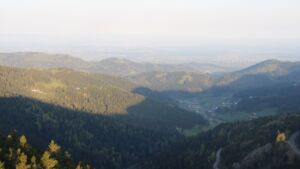 Dieses Bild zeigt eine Webcam-Aufnahme vom Achertal, aufgenommen am Montag, den 20.04.2026 um 07:20 Uhr. Die Temperatur betrug 7°C.