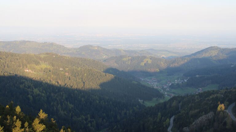 Dieses Bild zeigt eine Webcam-Aufnahme vom Achertal, aufgenommen am Montag, den 20.04.2026 um 07:20 Uhr. Die Temperatur betrug 7°C.