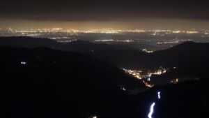 Dieses Bild zeigt eine Webcam-Aufnahme vom Achertal, aufgenommen am Mittwoch, den 24.12.2025 um 17:50 Uhr. Die Temperatur betrug -5.8°C.