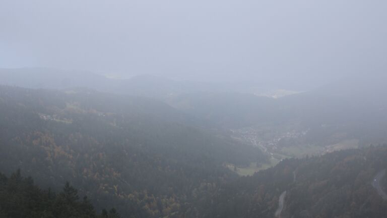 Dieses Bild zeigt eine Webcam-Aufnahme vom Achertal, aufgenommen am Mittwoch, den 15.10.2025 um 09:40 Uhr. Die Temperatur betrug 5.1°C.
