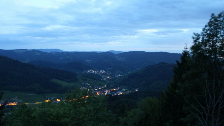 Dieses Bild zeigt eine Webcam-Aufnahme vom Achertal, aufgenommen am Samstag, den 16.05.2026 um 21:40 Uhr. Die Temperatur betrug 6.6°C.