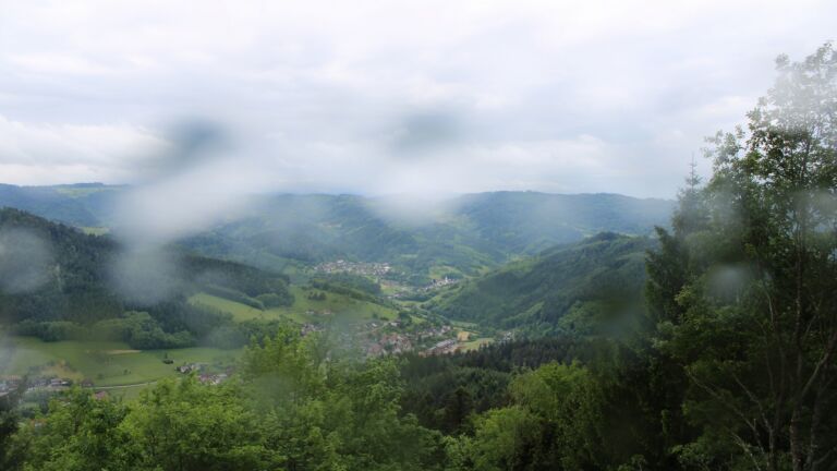 Dieses Bild zeigt eine Webcam-Aufnahme vom Achertal, aufgenommen am Mittwoch, den 20.05.2026 um 08:50 Uhr. Die Temperatur betrug 10.2°C.