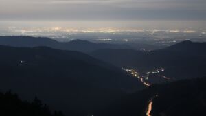 Dieses Bild zeigt eine Webcam-Aufnahme vom Achertal, aufgenommen am Mittwoch, den 04.03.2026 um 05:30 Uhr. Die Temperatur betrug 3.6°C.