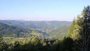 Dieses Bild zeigt eine Webcam-Aufnahme vom Achertal, aufgenommen am Donnerstag, den 25.06.2026 um 07:10 Uhr. Die Temperatur betrug 25.5°C.