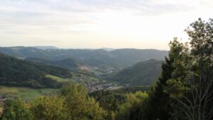 Dieses Bild zeigt eine Webcam-Aufnahme vom Achertal, aufgenommen am Mittwoch, den 02.09.2026 um 19:30 Uhr. Die Temperatur betrug 21.3°C.