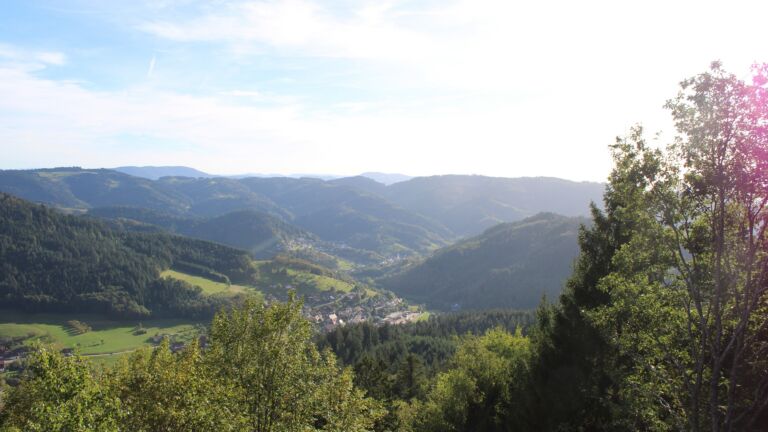 Dieses Bild zeigt eine Webcam-Aufnahme vom Achertal, aufgenommen am Samstag, den 19.09.2026 um 17:40 Uhr. Die Temperatur betrug 23°C.