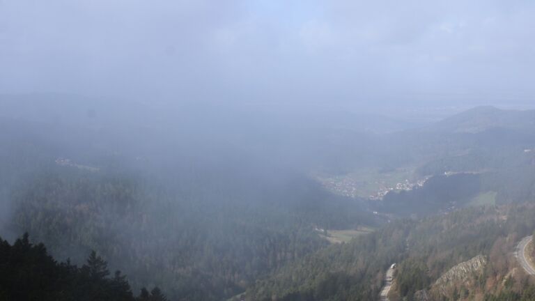 Dieses Bild zeigt eine Webcam-Aufnahme vom Achertal, aufgenommen am Donnerstag, den 12.03.2026 um 11:00 Uhr. Die Temperatur betrug 2.7°C.