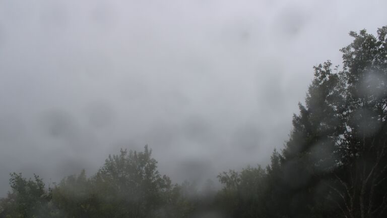 Dieses Bild zeigt eine Webcam-Aufnahme vom Achertal, aufgenommen am Donnerstag, den 08.10.2026 um 09:10 Uhr. Die Temperatur betrug 12.4°C.