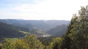 Dieses Bild zeigt eine Webcam-Aufnahme vom Achertal, aufgenommen am Donnerstag, den 15.10.2026 um 16:30 Uhr. Die Temperatur betrug 21°C.