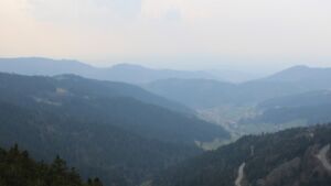 Dieses Bild zeigt eine Webcam-Aufnahme vom Achertal, aufgenommen am Samstag, den 21.03.2026 um 14:40 Uhr. Die Temperatur betrug 6.5°C.