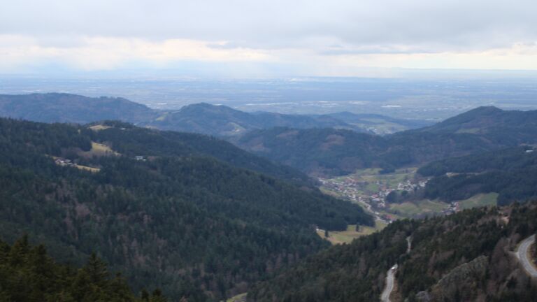 Dieses Bild zeigt eine Webcam-Aufnahme vom Achertal, aufgenommen am Montag, den 23.02.2026 um 17:30 Uhr. Die Temperatur betrug 4.3°C.