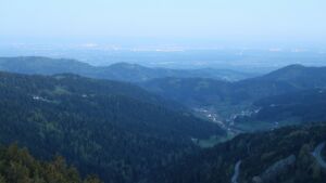 Dieses Bild zeigt eine Webcam-Aufnahme vom Achertal, aufgenommen am Donnerstag, den 23.04.2026 um 05:50 Uhr. Die Temperatur betrug 4.2°C.