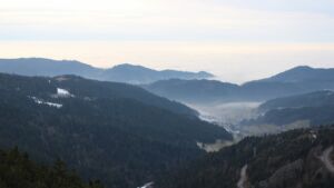 Dieses Bild zeigt eine Webcam-Aufnahme vom Achertal, aufgenommen am Donnerstag, den 22.01.2026 um 16:10 Uhr. Die Temperatur betrug 6.9°C.