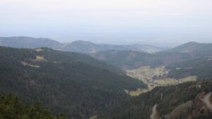 Dieses Bild zeigt eine Webcam-Aufnahme vom Achertal, aufgenommen am Freitag, den 19.12.2025 um 12:40 Uhr. Die Temperatur betrug 7.5°C.