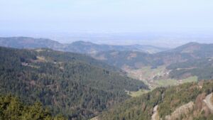 Dieses Bild zeigt eine Webcam-Aufnahme vom Achertal, aufgenommen am Montag, den 06.04.2026 um 10:50 Uhr. Die Temperatur betrug 11.2°C.