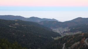 Dieses Bild zeigt eine Webcam-Aufnahme vom Achertal, aufgenommen am Freitag, den 07.11.2025 um 07:20 Uhr. Die Temperatur betrug 8.5°C.