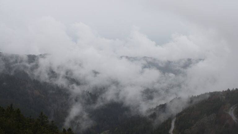 Dieses Bild zeigt eine Webcam-Aufnahme vom Achertal, aufgenommen am Sonntag, den 12.04.2026 um 15:30 Uhr. Die Temperatur betrug 3.4°C.