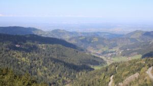 Dieses Bild zeigt eine Webcam-Aufnahme vom Achertal, aufgenommen am Dienstag, den 21.04.2026 um 10:30 Uhr. Die Temperatur betrug 6.2°C.