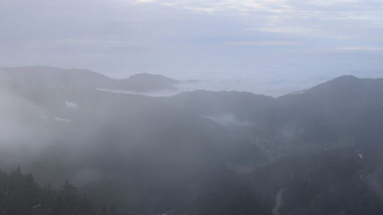 Dieses Bild zeigt eine Webcam-Aufnahme vom Achertal, aufgenommen am Montag, den 02.02.2026 um 16:00 Uhr. Die Temperatur betrug 1.4°C.