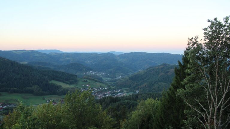 Dieses Bild zeigt eine Webcam-Aufnahme vom Achertal, aufgenommen am Dienstag, den 06.10.2026 um 07:40 Uhr. Die Temperatur betrug 15°C.