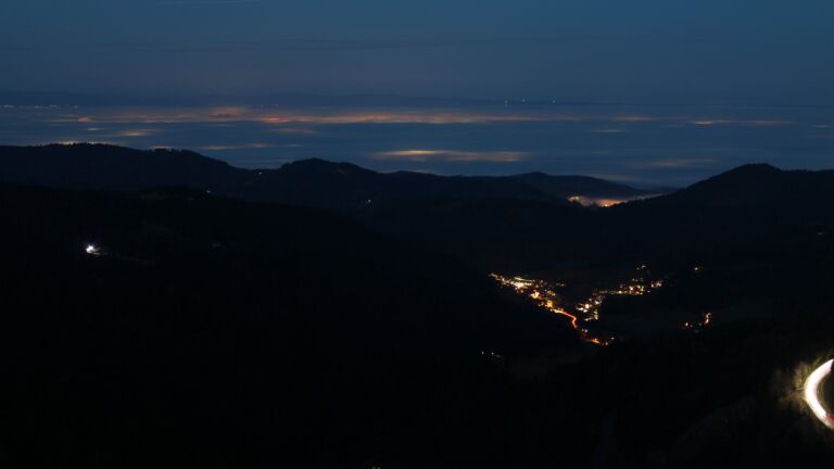 Dieses Bild zeigt eine Webcam-Aufnahme vom Achertal, aufgenommen am Mittwoch, den 17.12.2025 um 07:20 Uhr. Die Temperatur betrug 5.8°C.