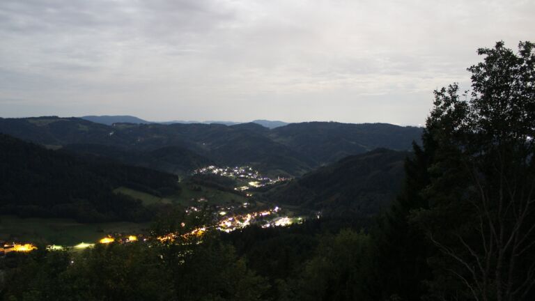 Dieses Bild zeigt eine Webcam-Aufnahme vom Achertal, aufgenommen am Montag, den 28.09.2026 um 05:00 Uhr. Die Temperatur betrug 20.9°C.