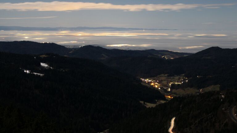 Dieses Bild zeigt eine Webcam-Aufnahme vom Achertal, aufgenommen am Mittwoch, den 04.02.2026 um 04:00 Uhr. Die Temperatur betrug 4.7°C.