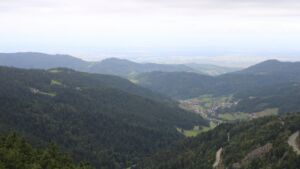 Dieses Bild zeigt eine Webcam-Aufnahme vom Achertal, aufgenommen am Mittwoch, den 17.09.2025 um 11:10 Uhr. Die Temperatur betrug 9.4°C.