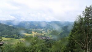 Dieses Bild zeigt eine Webcam-Aufnahme vom Achertal, aufgenommen am Donnerstag, den 11.06.2026 um 11:10 Uhr. Die Temperatur betrug 8.9°C.