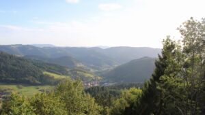 Dieses Bild zeigt eine Webcam-Aufnahme vom Achertal, aufgenommen am Montag, den 07.09.2026 um 18:30 Uhr. Die Temperatur betrug 30.4°C.