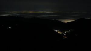 Dieses Bild zeigt eine Webcam-Aufnahme vom Achertal, aufgenommen am Mittwoch, den 21.01.2026 um 03:50 Uhr. Die Temperatur betrug 6.3°C.