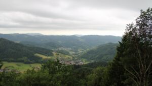 Dieses Bild zeigt eine Webcam-Aufnahme vom Achertal, aufgenommen am Samstag, den 13.06.2026 um 07:30 Uhr. Die Temperatur betrug 14.2°C.