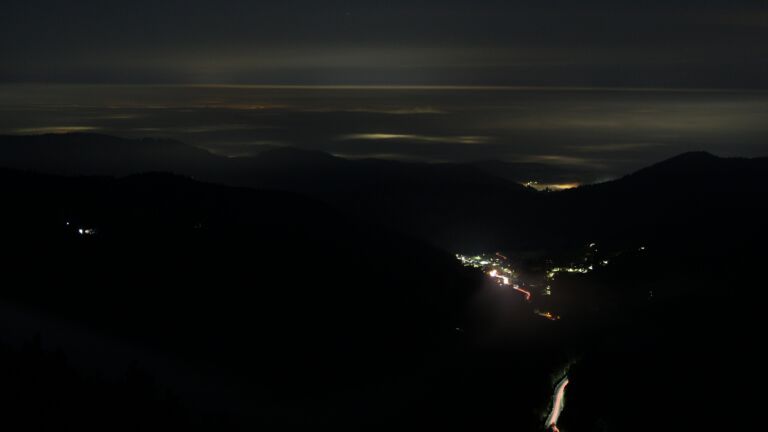 Dieses Bild zeigt eine Webcam-Aufnahme vom Achertal, aufgenommen am Montag, den 29.09.2025 um 06:00 Uhr. Die Temperatur betrug 9.6°C.