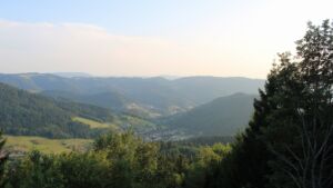 Dieses Bild zeigt eine Webcam-Aufnahme vom Achertal, aufgenommen am Samstag, den 18.07.2026 um 20:10 Uhr. Die Temperatur betrug 22.4°C.
